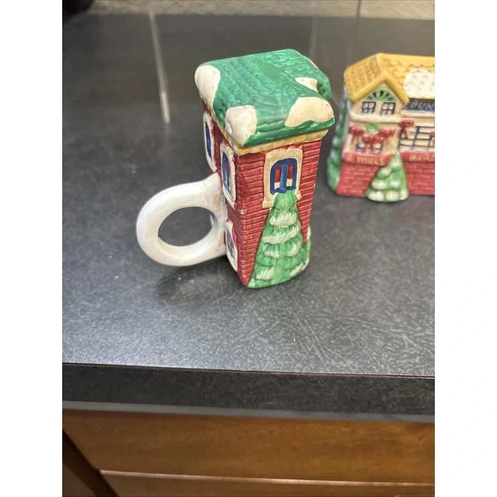 Vtg~Set Of 4~Christmas Village Ceramic Napkin Ring~Holiday Houses~IOB